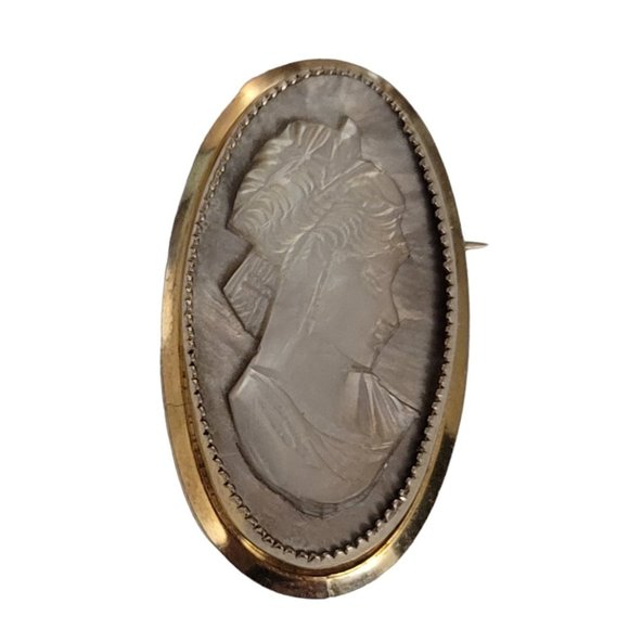 Catamore 1-20 12K GF Gold Filled Shell Carved Cameo Brooch, Signed E85 - Picture 2 of 10